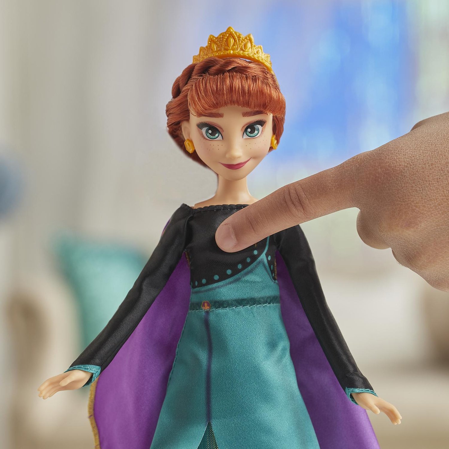Кукла Disney Frozen E8881 Холодное Сердце 2 Поющая Анна