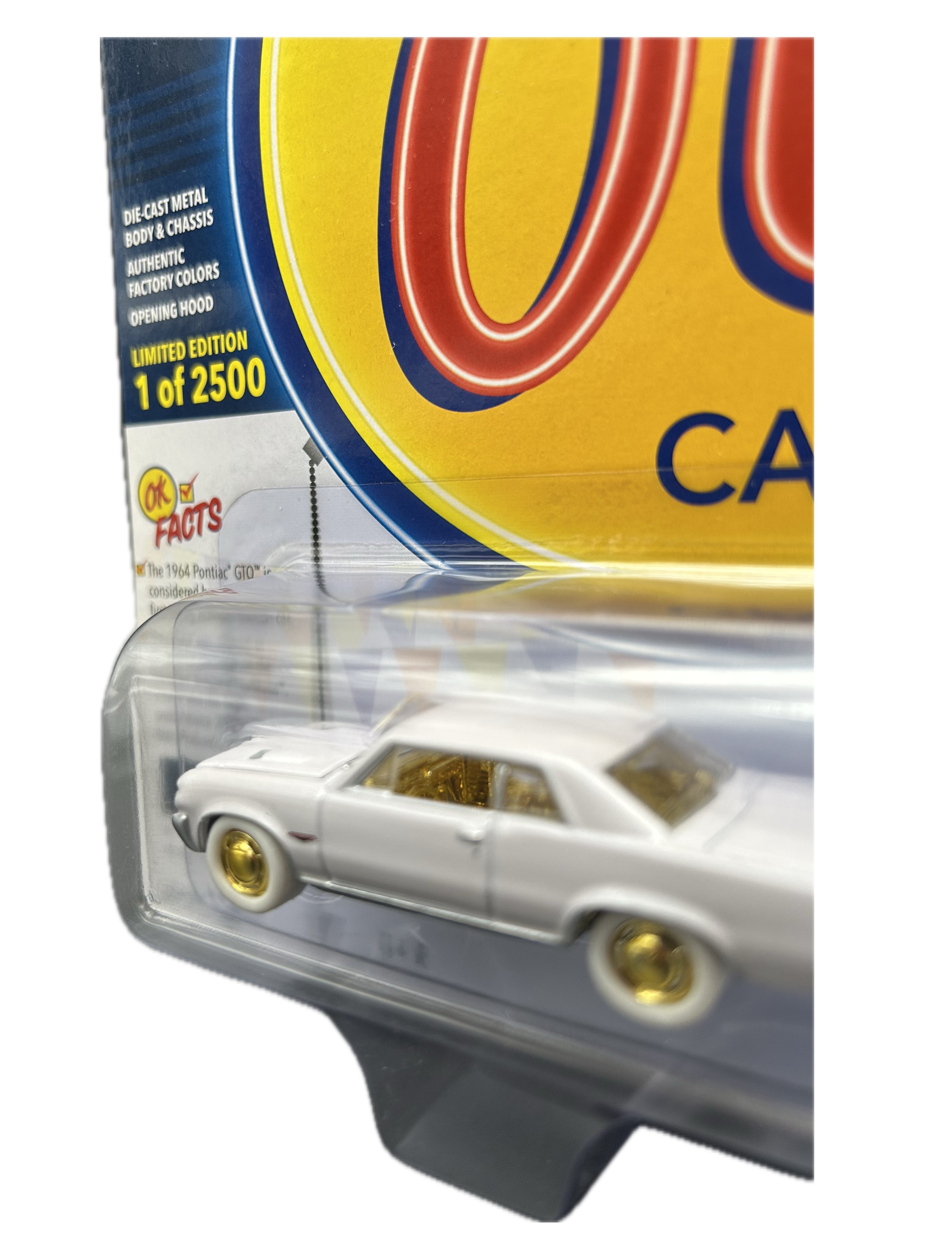 Машинка Johny Lightning 1964 Pontiac GTO White Lightning