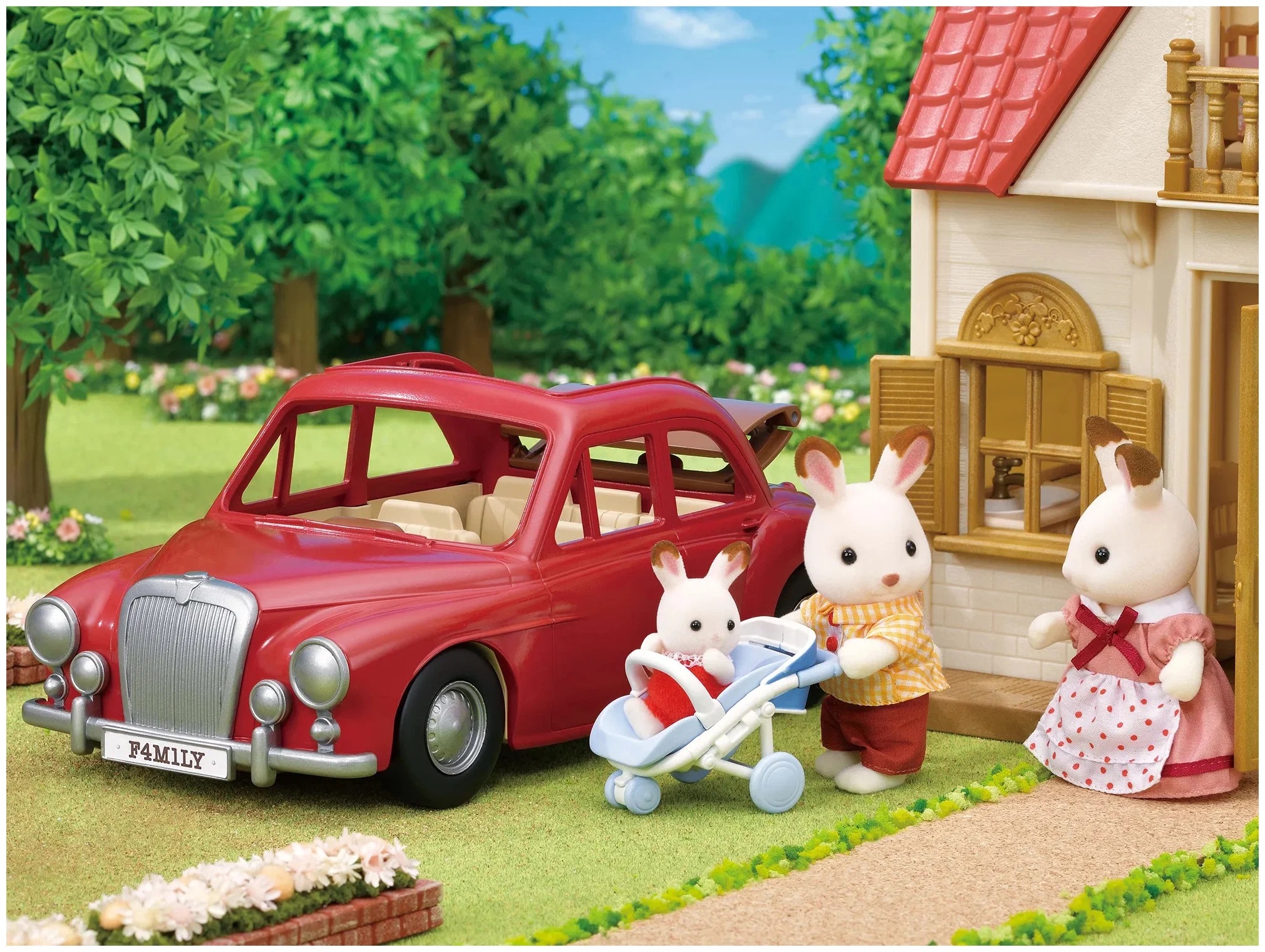 Набор Sylvanian Families 5448 Семейный автомобиль