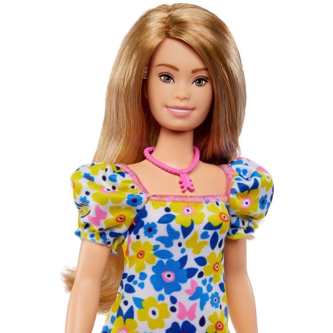 Кукла Barbie HJT05 208 в платье в цветочках
