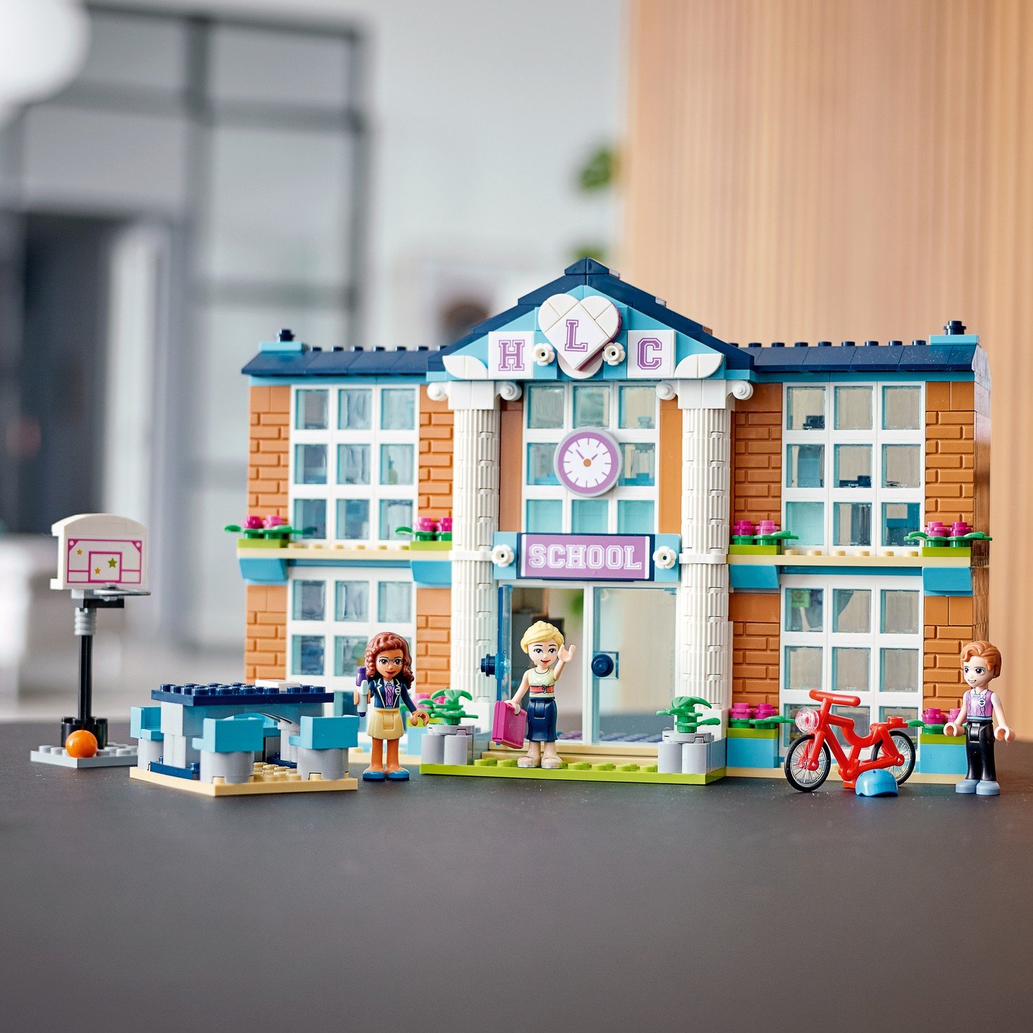 Lego Friends 41682 Школа Хартлейк Сити