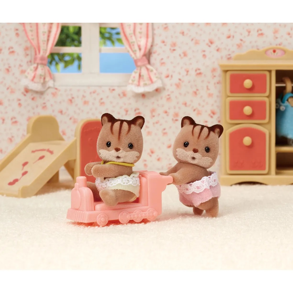 Набор Sylvanian Families 5421 Белки-двойняшки