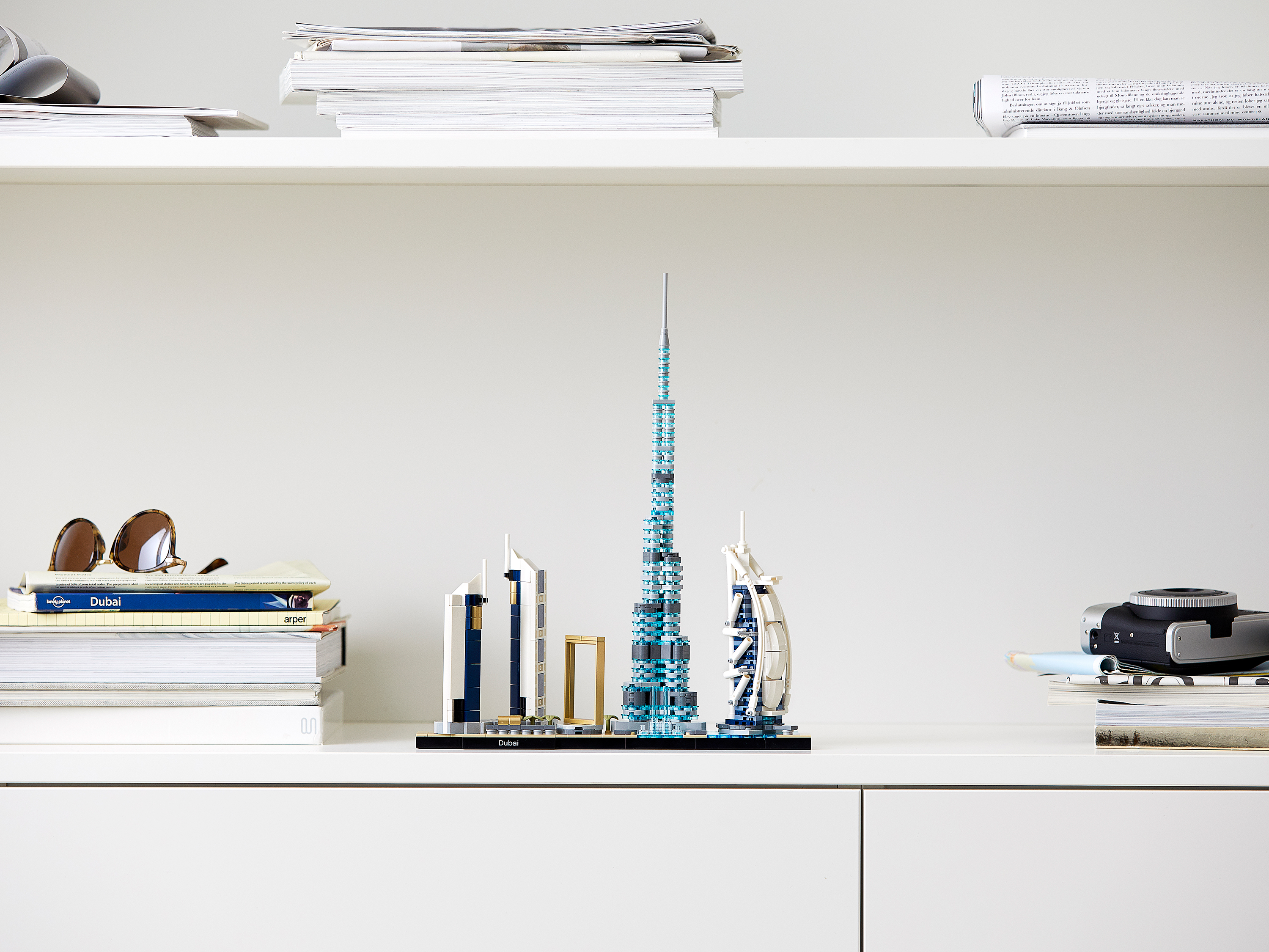 Lego Architecture 21052 Дубай