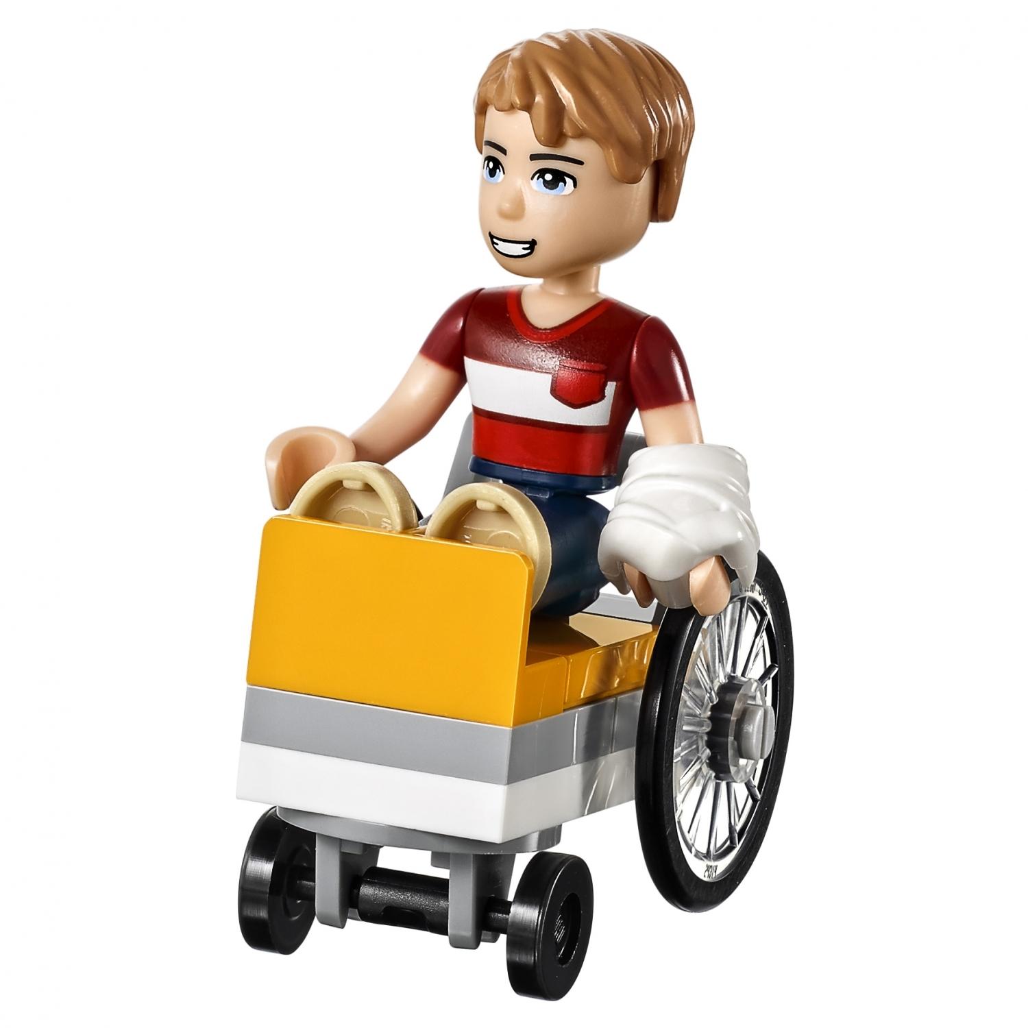 Lego Friends 41318 Клиника Хартлейк-Сити