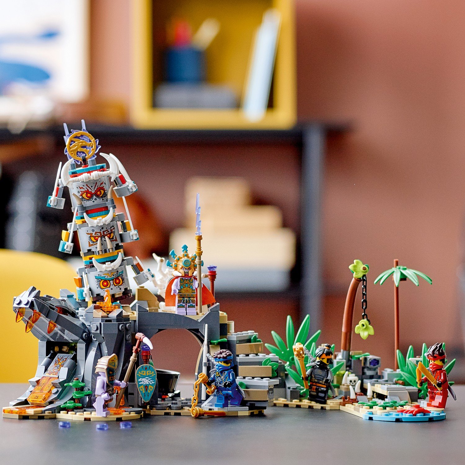 Lego Ninjago 71747 Деревня Хранителей